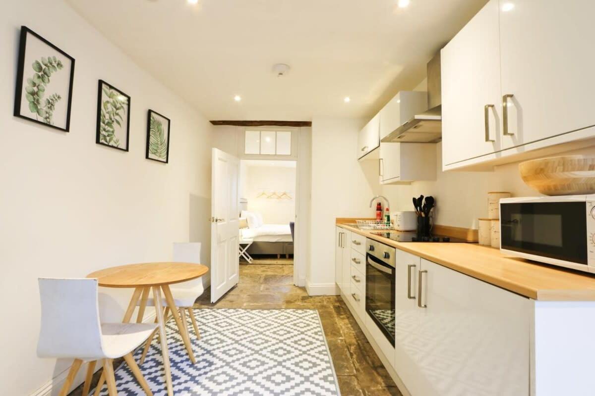 Apartamento Spacious Boutique Clifton King Size Bed
